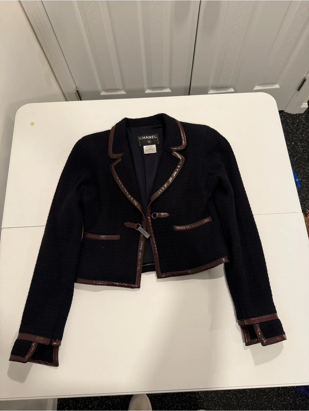 Authentic CHANEL 00A Navy Tweed Classic Cropped Jacket w Leather Trim sz38